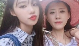 网红母女吃瓜图片大全